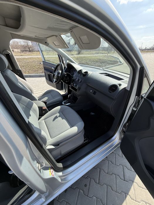 Volkswagen caddy 1.6 tdi dsg 2011