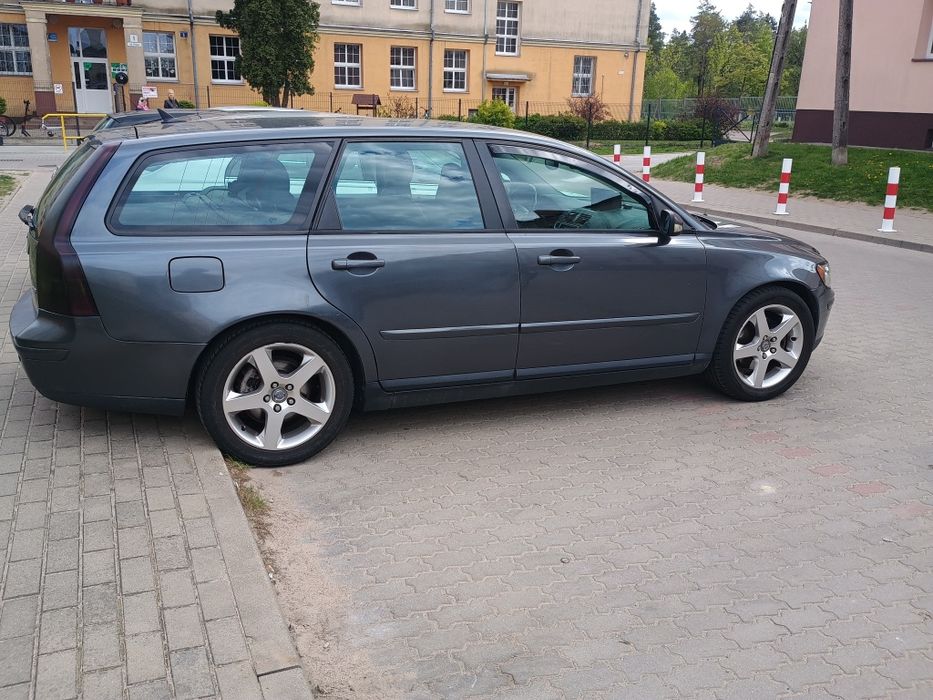 Volvo V50