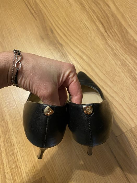 Czarne skorzane szpilki buty na obcasie zebra