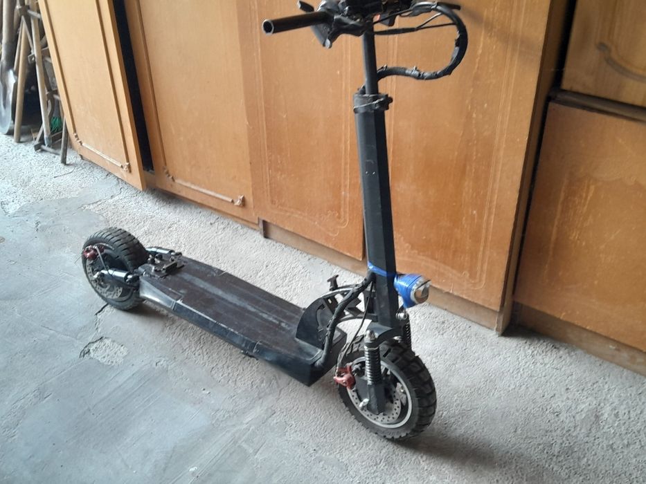 Електросамокат маратон тесла 10000,куго м4 про