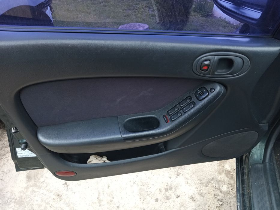 Mazda xedos 6 запчастини