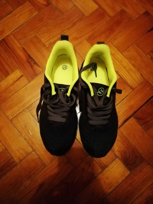 Ténis da marca Speedo NOVOS