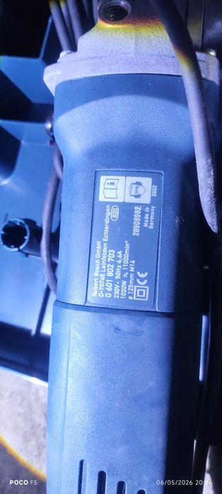Rebarbadora Bosch Professional GWS 10-125 C (1000W) + Caixa