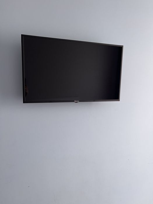 Смарт-Телевізор Hisense H32A5800 32* + смарт приставка в подарунок