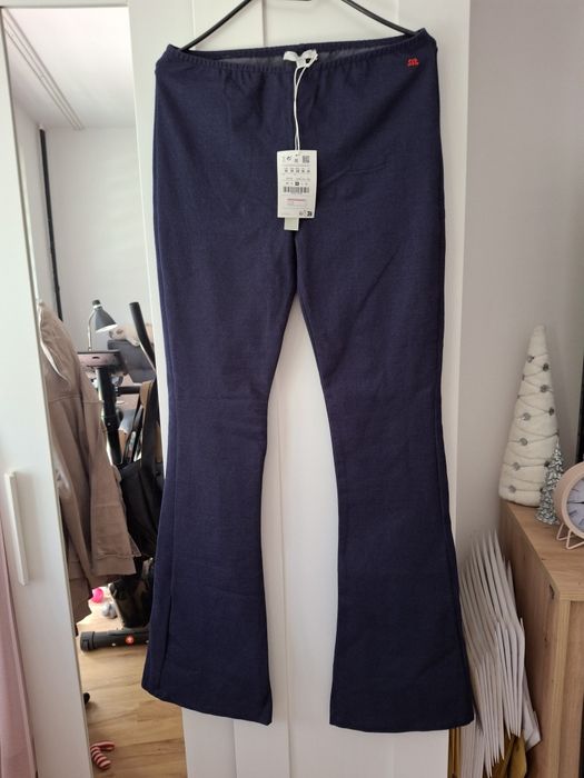 Pull& Bear spodnie r.M