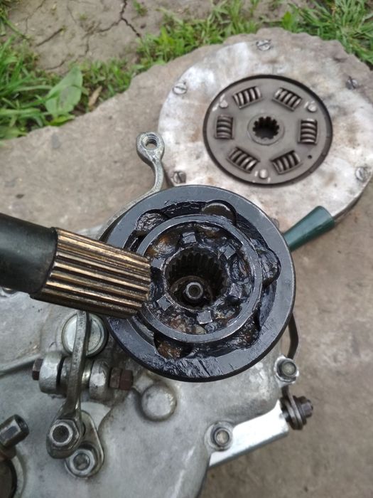 Продам КПП и шруз на МТ.