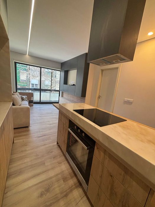 Apartamento na Rua de Faria Guimarães