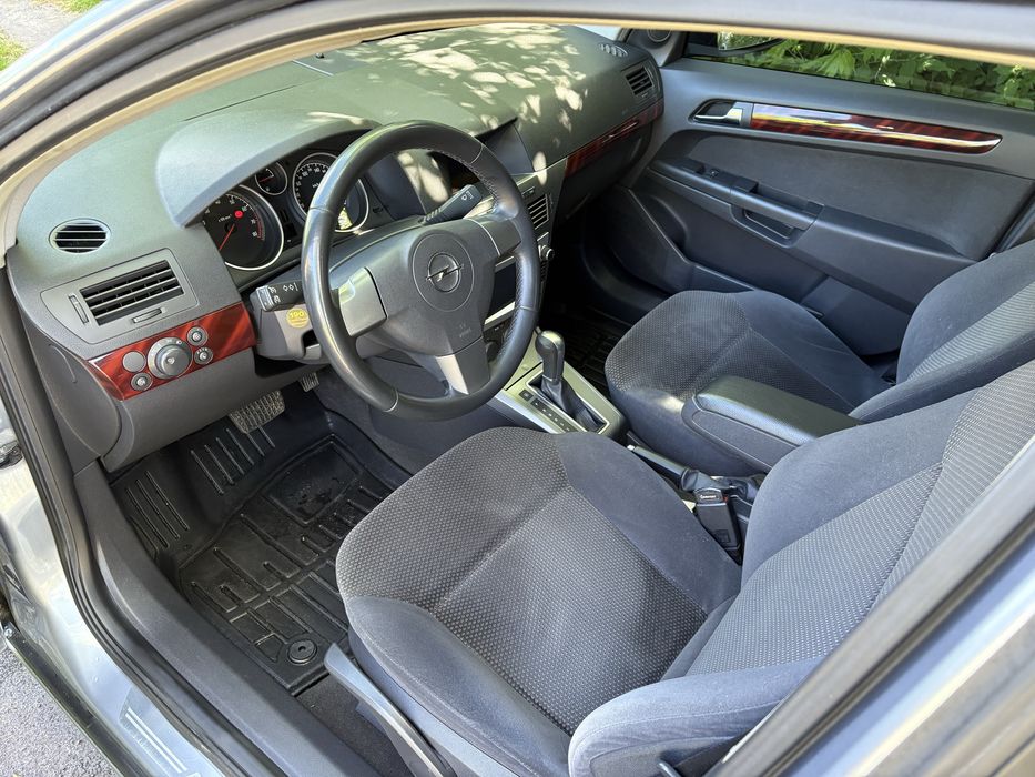 Astra 1.8 АВТОМАТ,не робот!Рідна фарба.