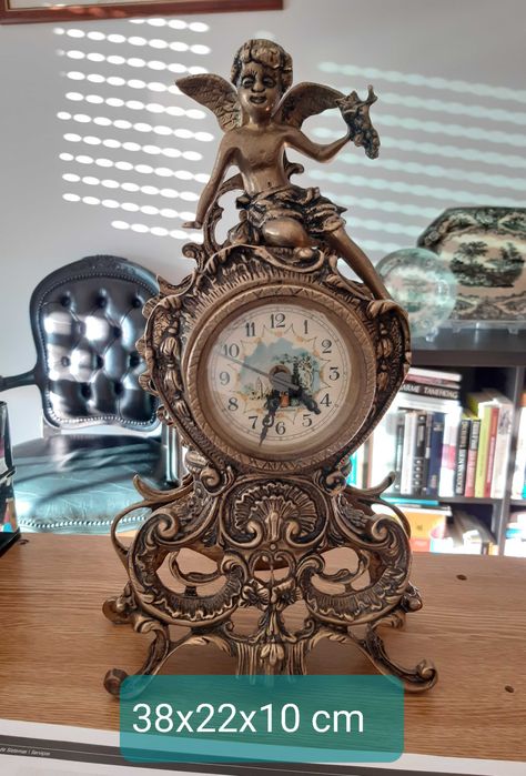 Antigo Relógio de Mesa em latão maciço