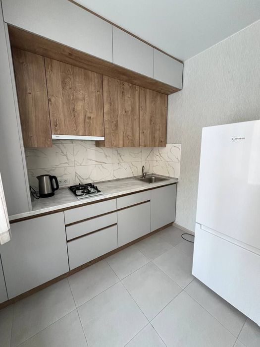 Оренда 1 кімнатної квартири Озерна Вільна