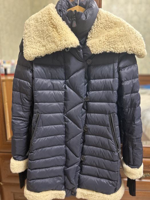 Курточка пуховая Moncler
