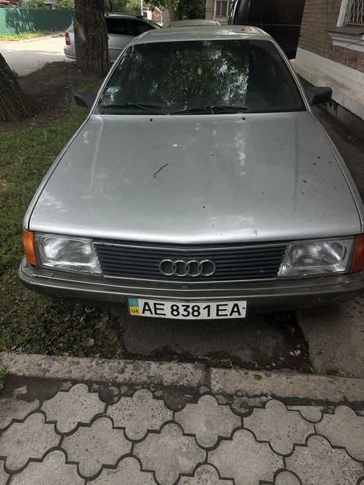 Продам ауди 100