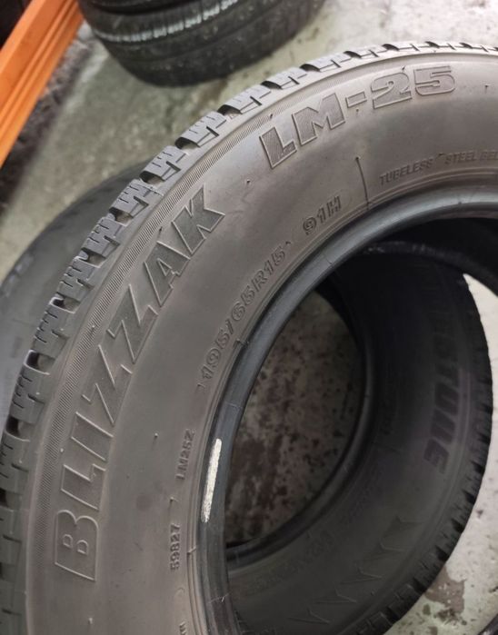 Pneus 195/65r15 Bridgestone Blizzak com 85% piso