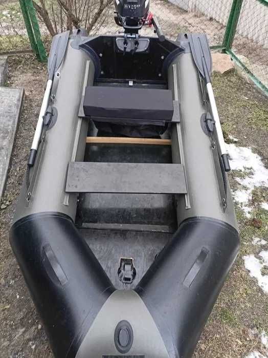 продам лодка пвх  2750