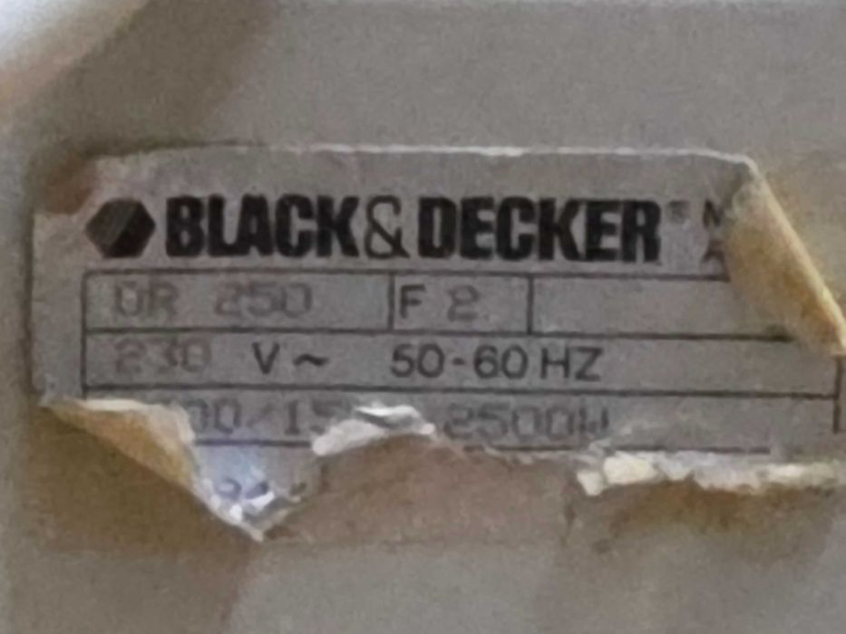 Aquecedor óleo Black&Decker 2500W
