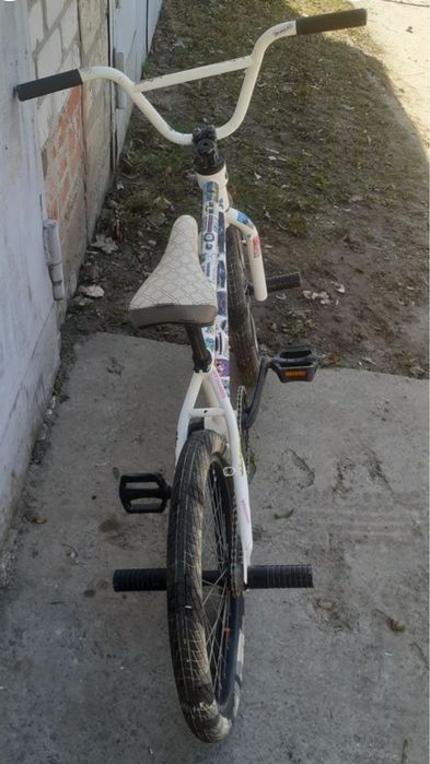 Велосипед трюковой BMX