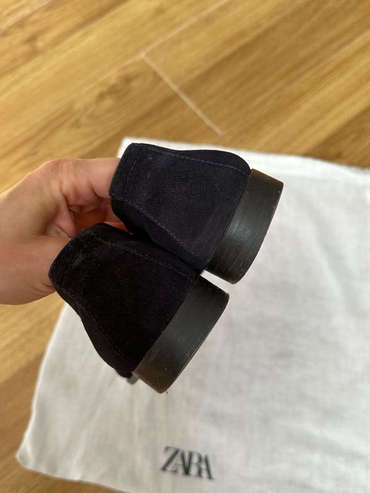 Чоловічі темно сині лофери Zara