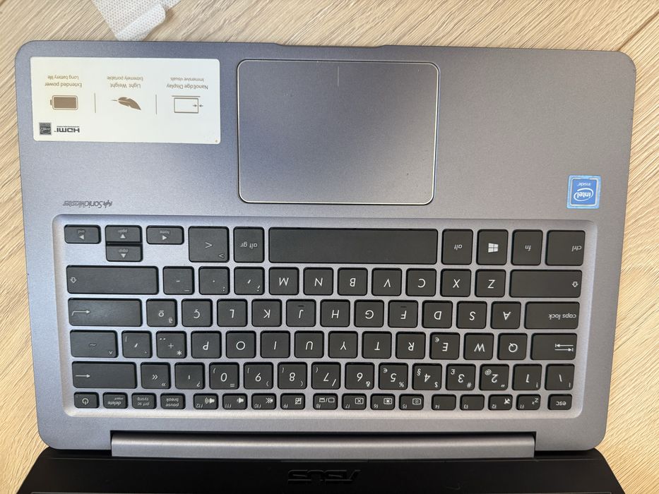 ASUS E406M Notebook458781687798179840