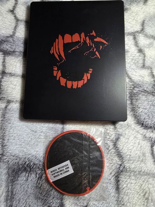 RedFall steelbook i naszywka