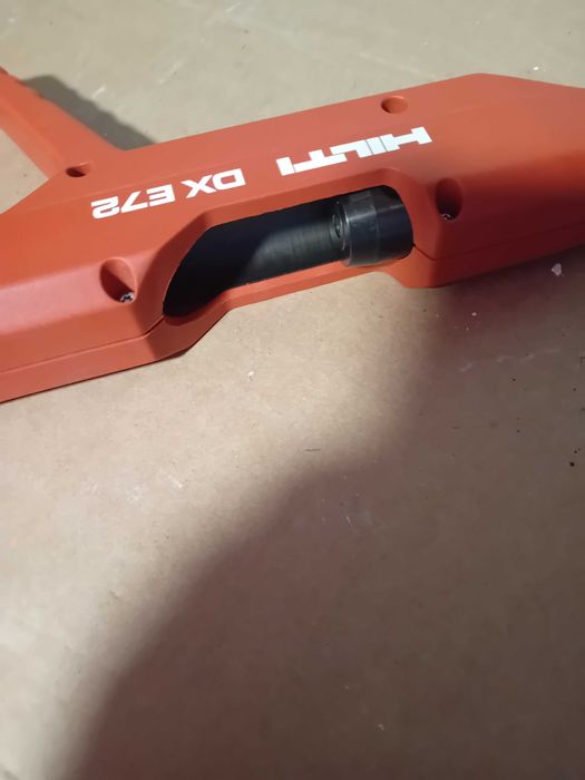 Pregadora HILTI DX E72 nunca usada