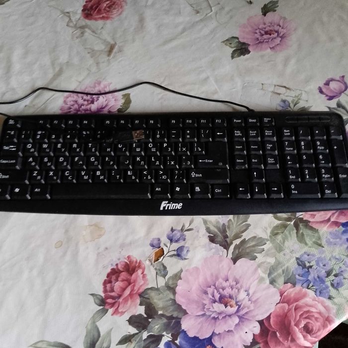 Продам не рабочие проводные клавиатуры