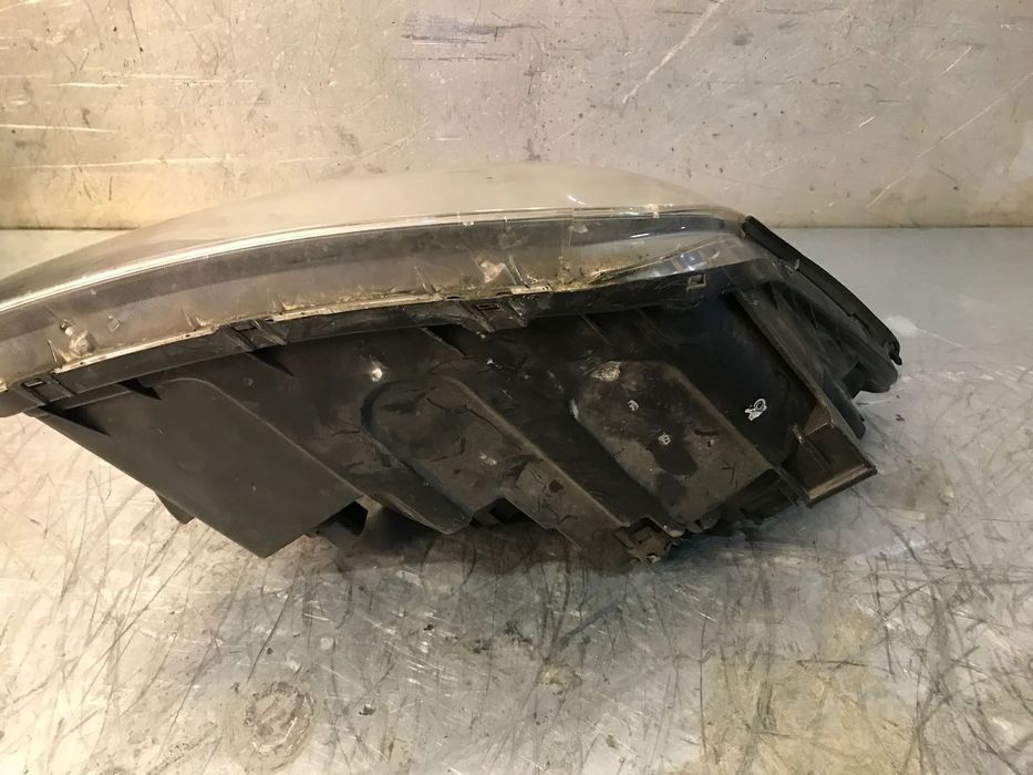 ÓTICA / FAROL HYUNDAI I30 2007-2012 (FUNDO PRETO) - ESQUERDO -