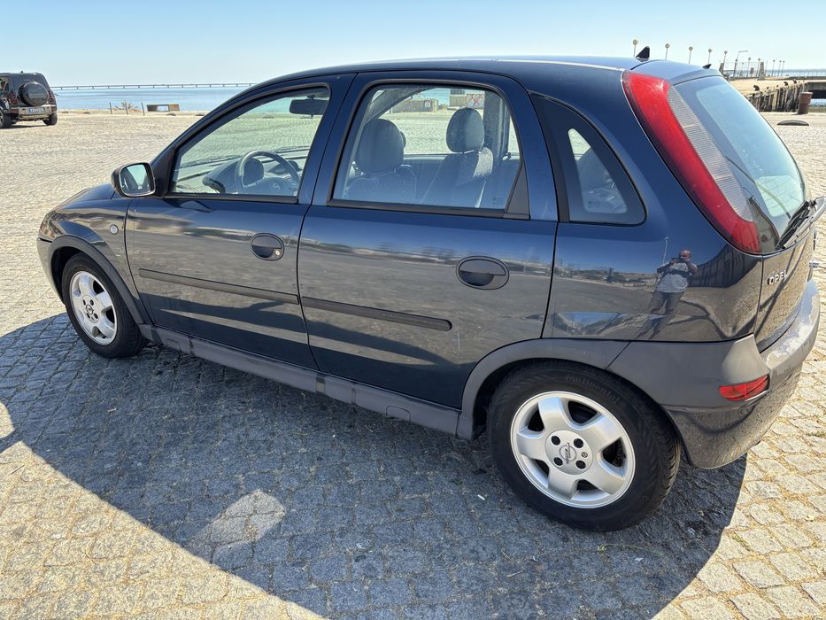 Opel corsa 1.2 Confort
