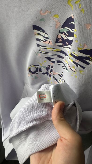 Кофта спортивна Adidas розмір xs-s уцінка