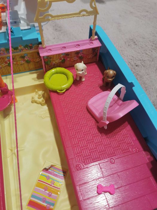 Barbie Wakacyjny Kamper Pojazd Piesków
