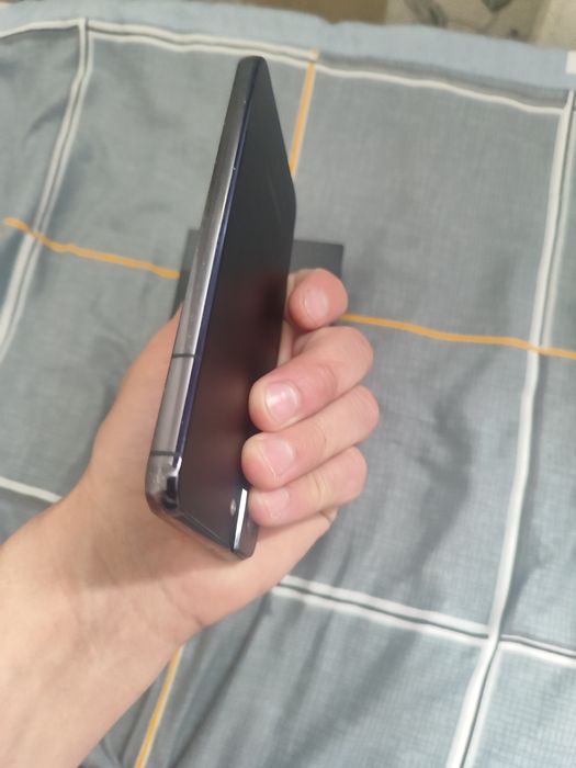 Samsung galaxy S22 8/256