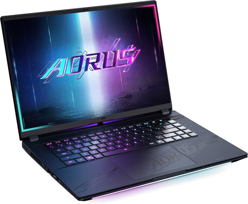 GIGABYTE AORUS MASTER - OLED • Ultra 9 275HX  • 32GB • RTX 5090 • 2TB