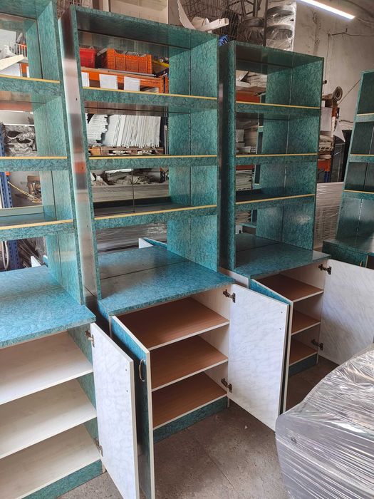 Торгові вітрини ДСП б у, стелажі торгові дсп б в, вітрина прилавок б в