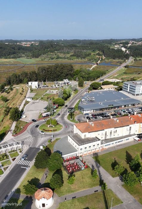 Bar/Cafetaria com esplanada no centro de Vagos