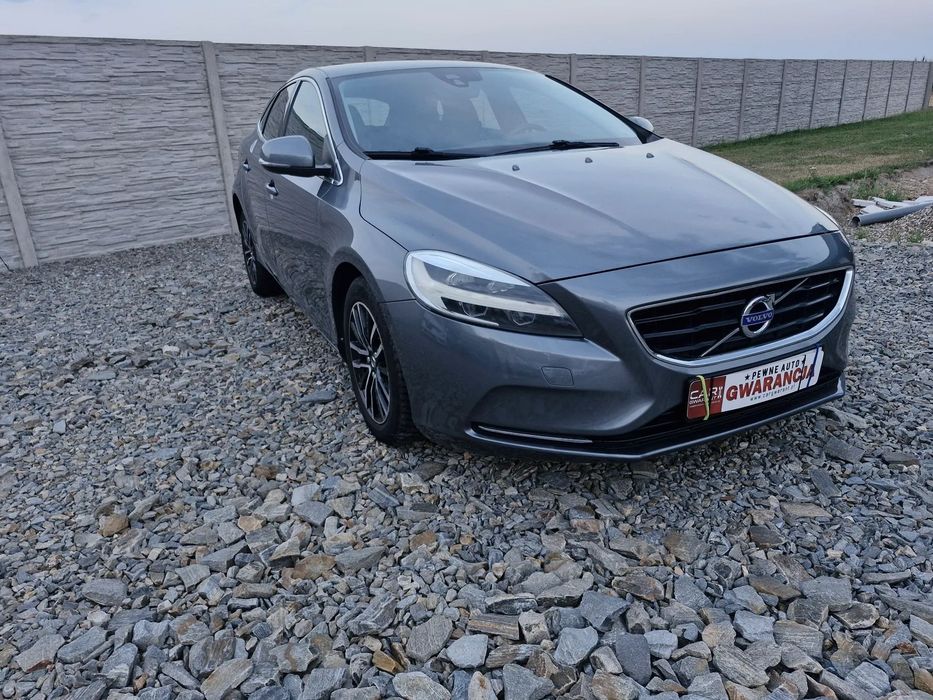 Volvo V40 Inscryption!!!