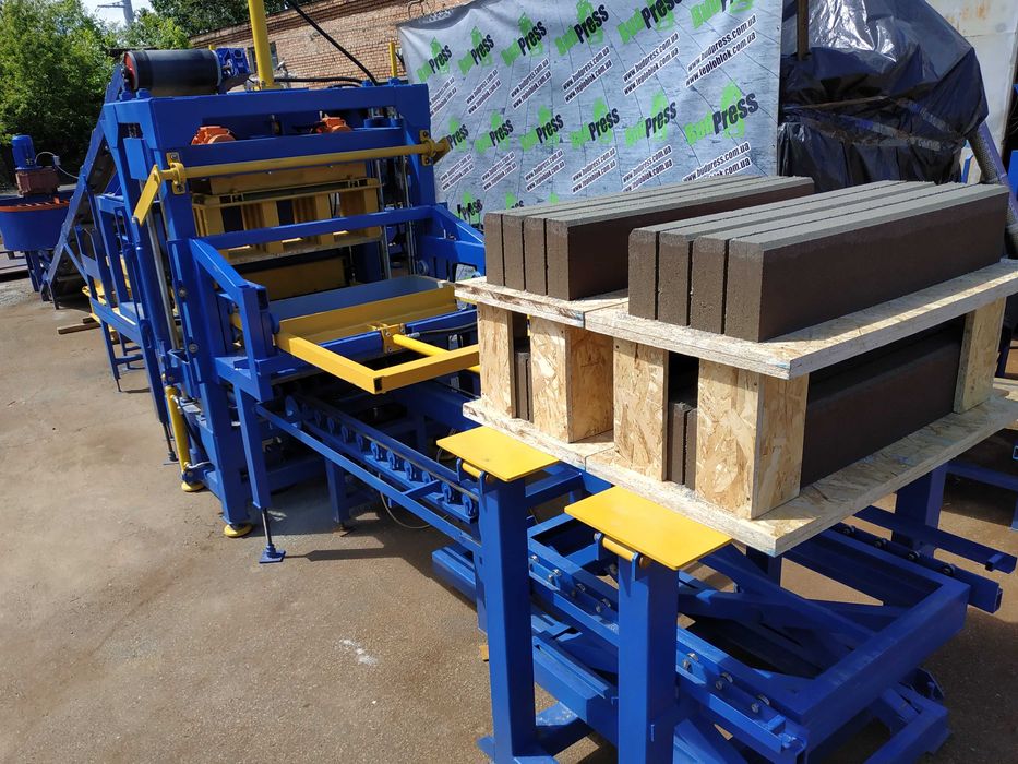 Вибропресс, линия полуавтоматическая для производства бордюра, плитки