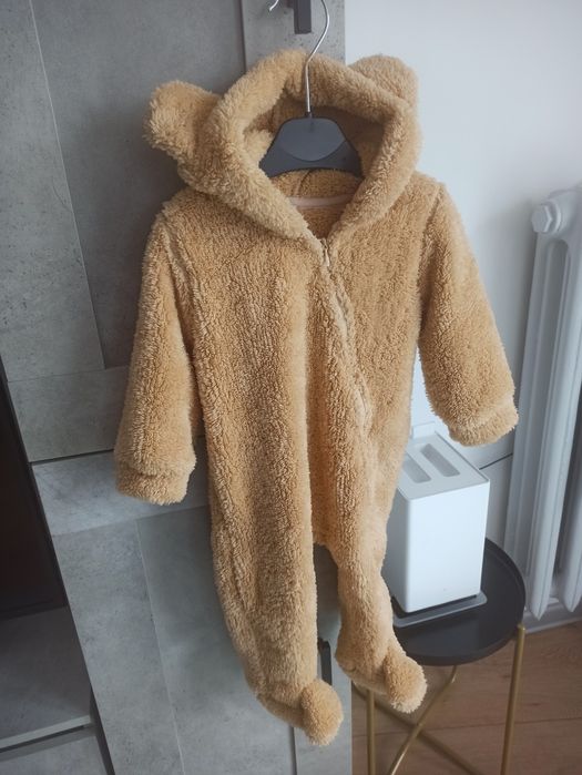 Kombinezon rozmiar 74 przejściowy chłopięcy z kapturem, ocieplany, br