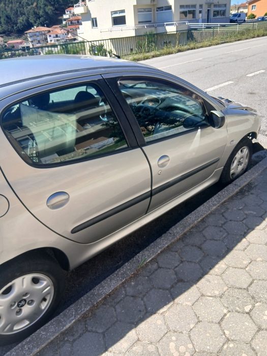 Carro para peças