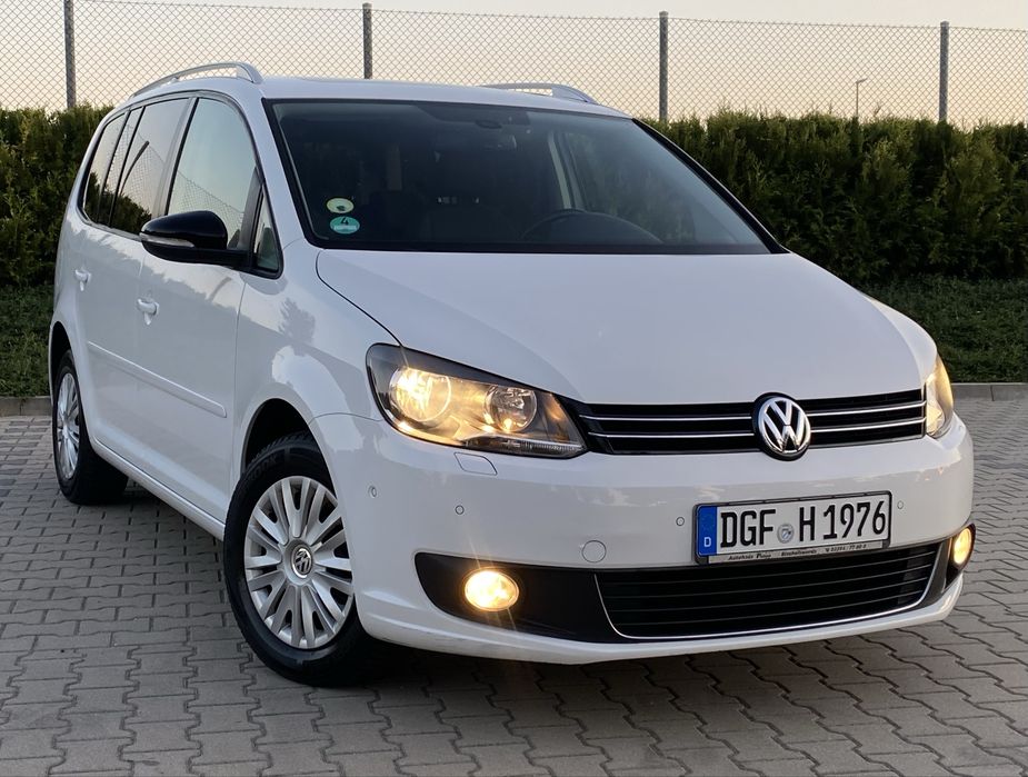 7 osobowy VW Touran STYLE 1.6TDI 105KM w Automacie. Stan Perfekcyjny od 1WŁ. Panorama dach, grzane fotele, tempomat