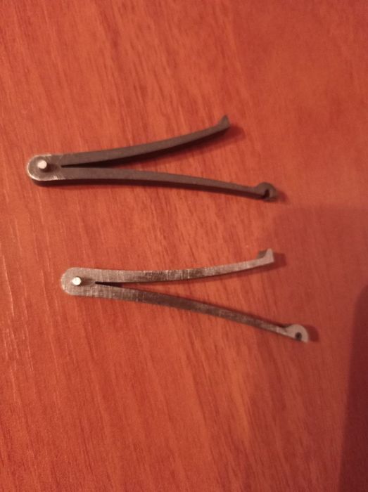 Пружины эжектора,пружины спуска,пружины ключа запирания и другие