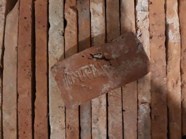 Płytki z cegły,lico  -cięta cegła