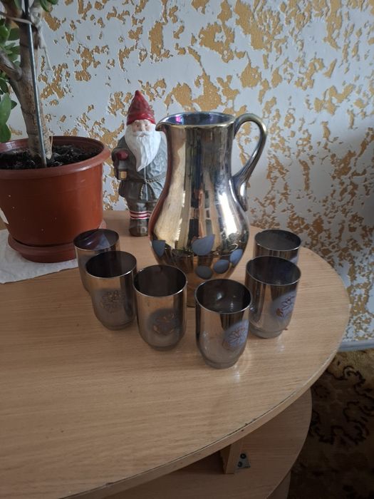 Набор кувшин со стаканами