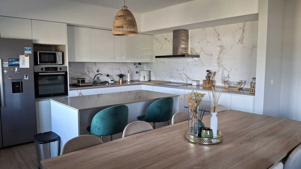 Apartamento T3 novo em Pinhal Novo, 126 m2, classe A, elevador e garagem
