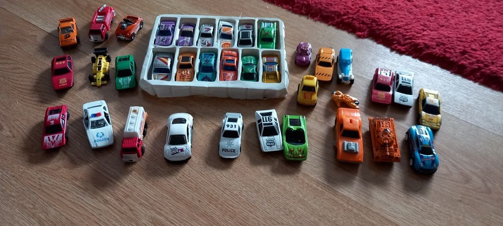 Carrinhos brinquedos 40