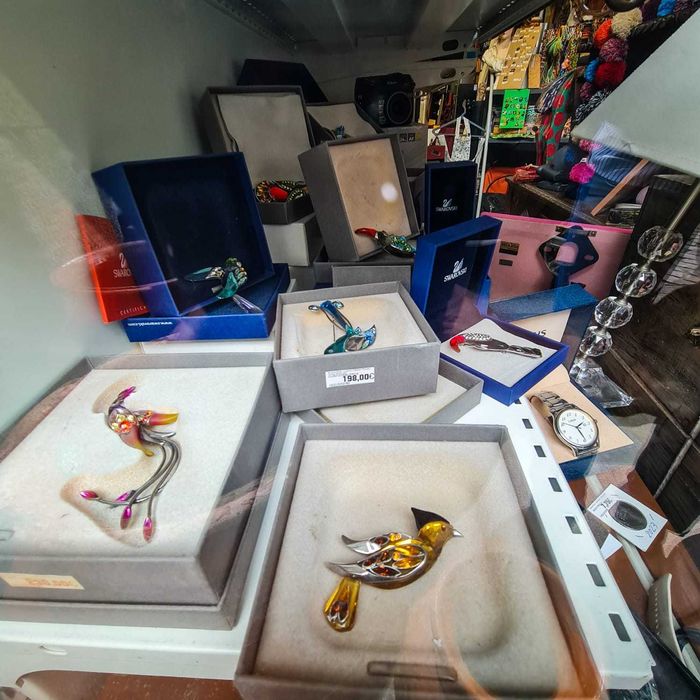 Broche Tucano Swarovski – Crystal Paradise