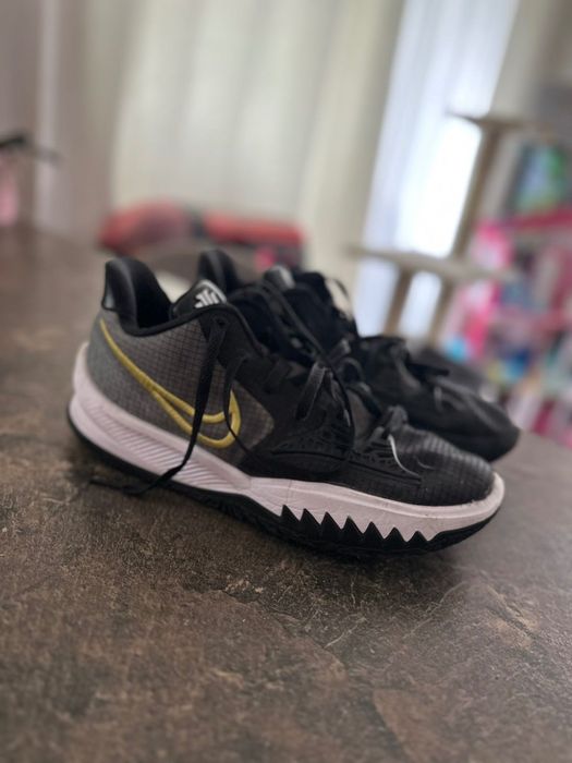 Buty Nike Kyrie 4 low
