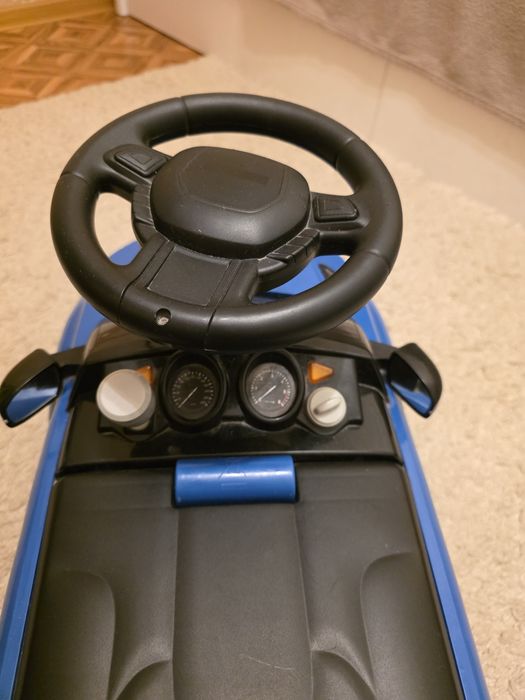 Продам толокар Range rover