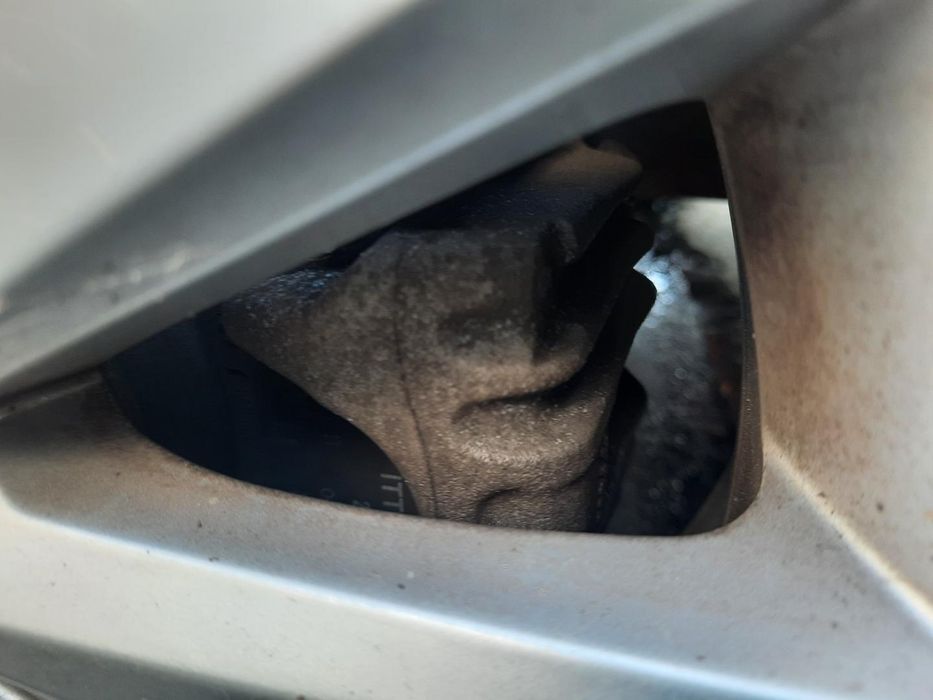 calíper de freio traseiro esquerdo seat ibiza