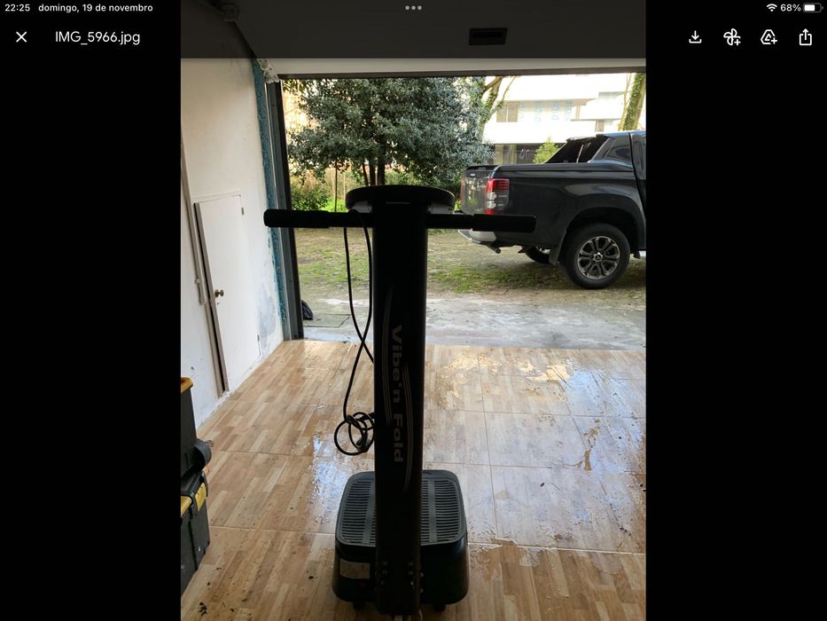 Vibrating Platform Exercise Machine440759964402995202