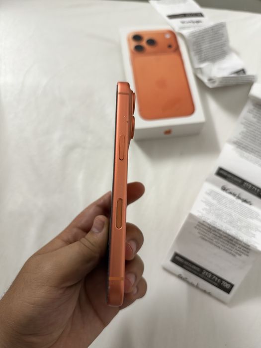 Iphone 17 pro em muito boas condicoes