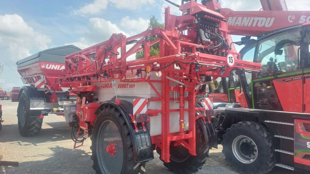 Opryskiwacz polowy ciągany Unia Egret 3021-  3000l Pilmet 21m